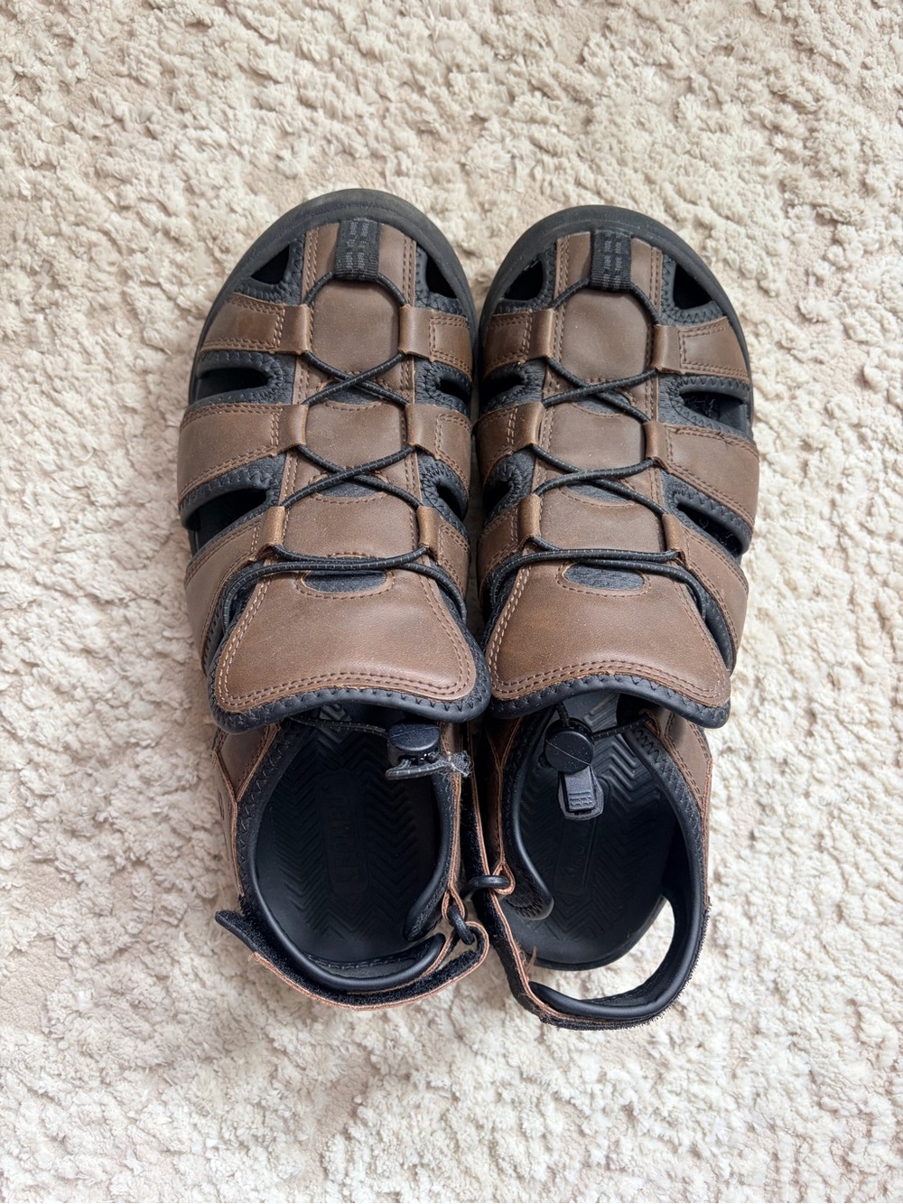 Khombu Brown & Black Travis Hiking Men's Fisherman Sandals w Toggle Lacing 11M - Picture 3 of 12